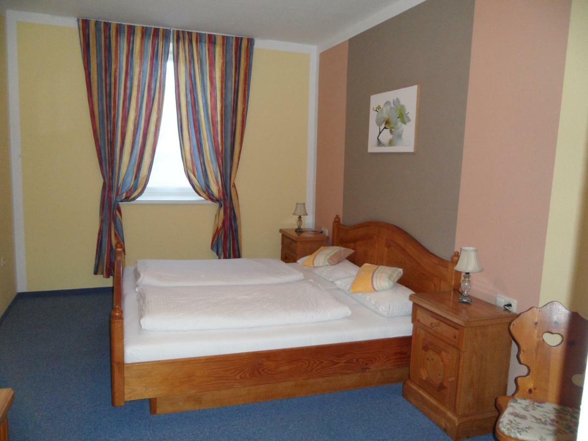 Garni Hotel Post Вайсенштадт Экстерьер фото